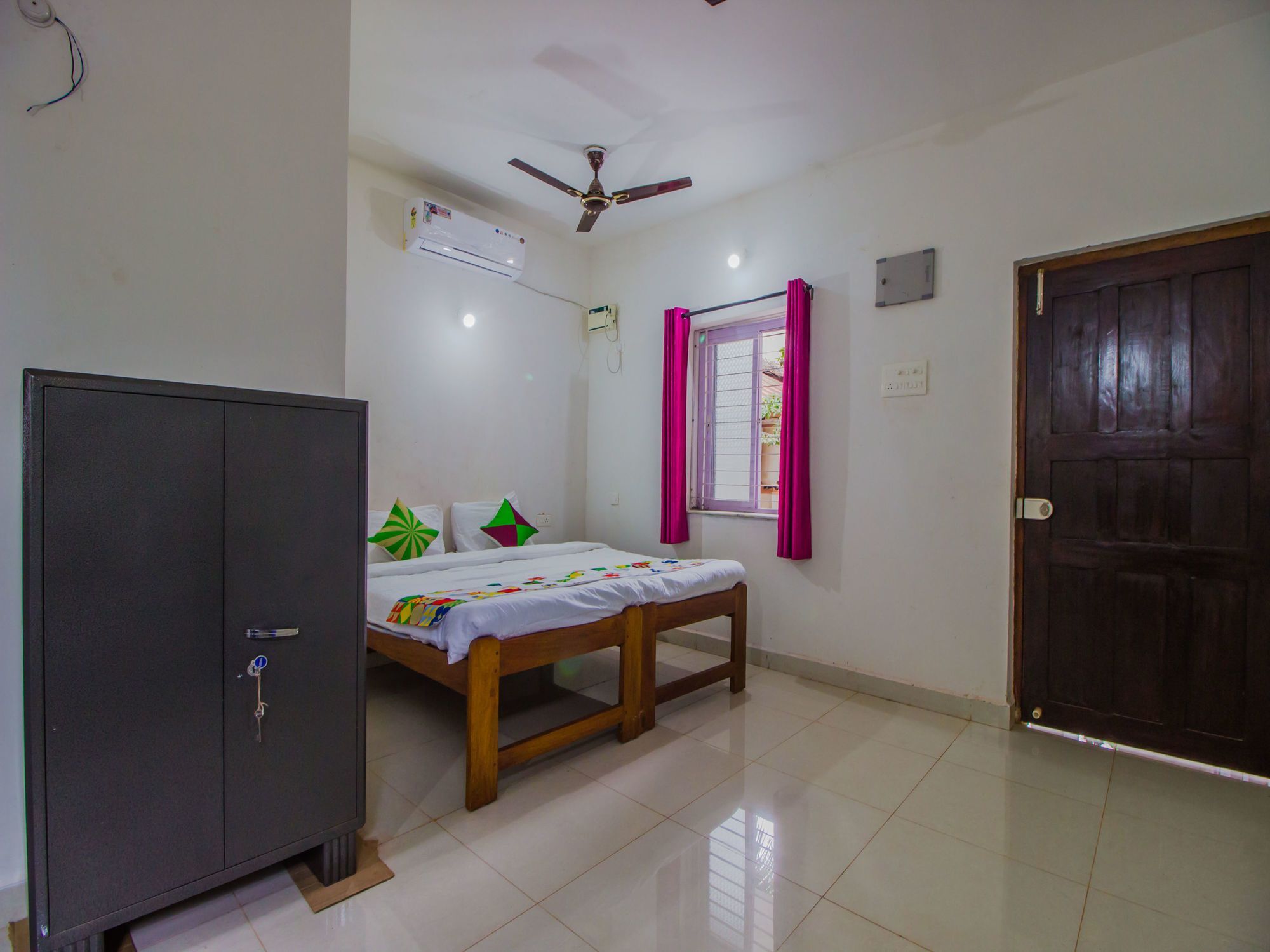 Oyo 13098 Home Studio Siolim Eksteriør bilde